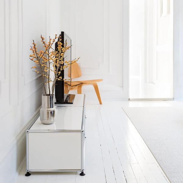 Izumi Media Storage White 9 - Haller Media B218