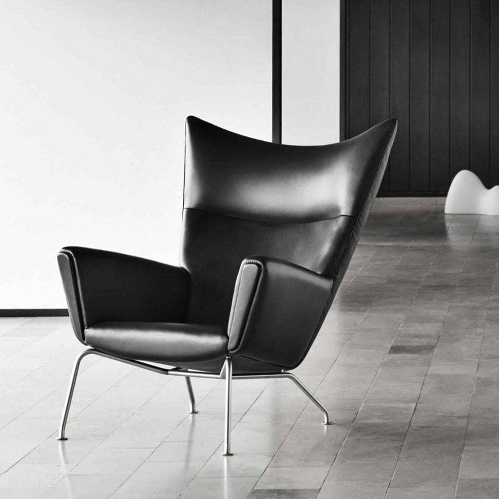 CH445 Wing Chair Replica
