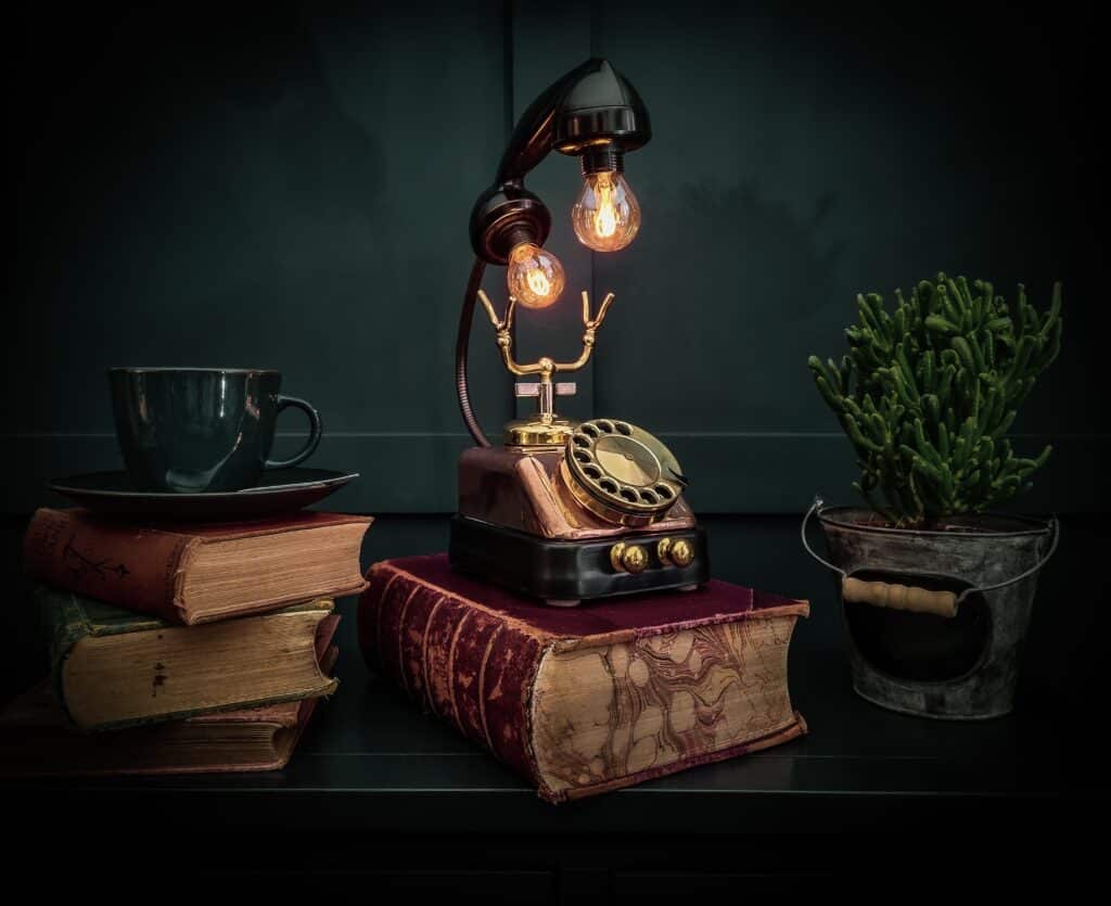 johnny briggs t4cZmkTdDyA unsplash scaled - unique table lamps, light, unoque, living room