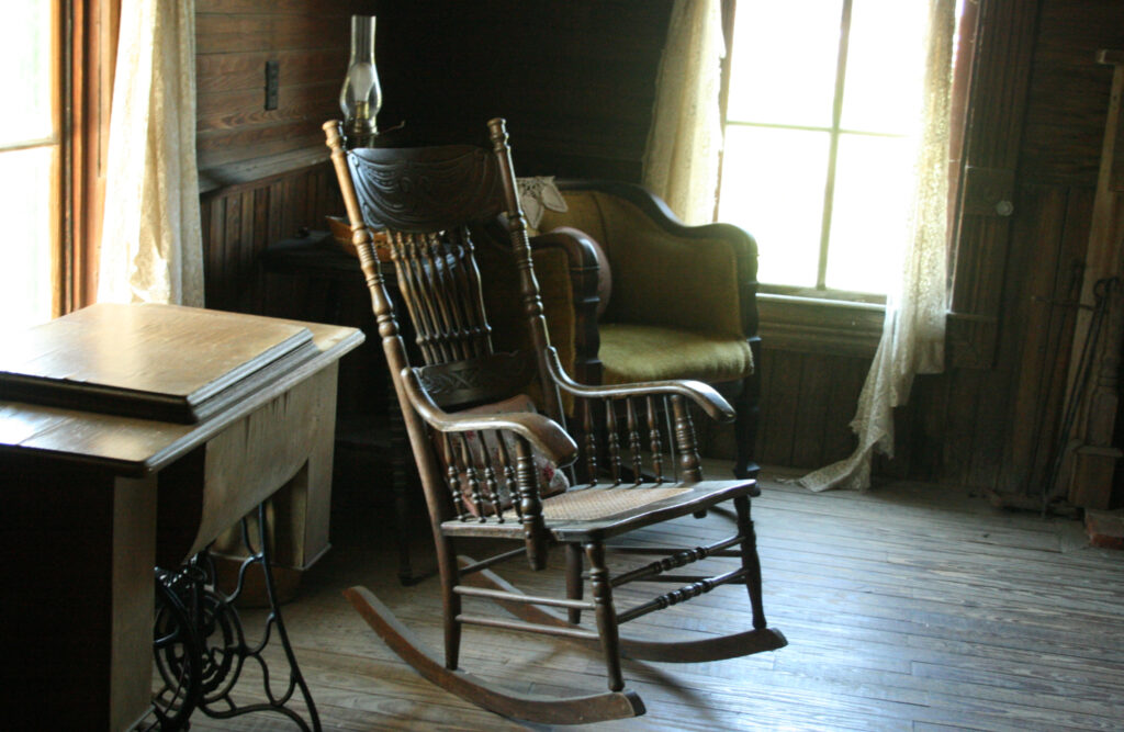 The Evolution of Office Chairs: an old and vintage looking chairs
