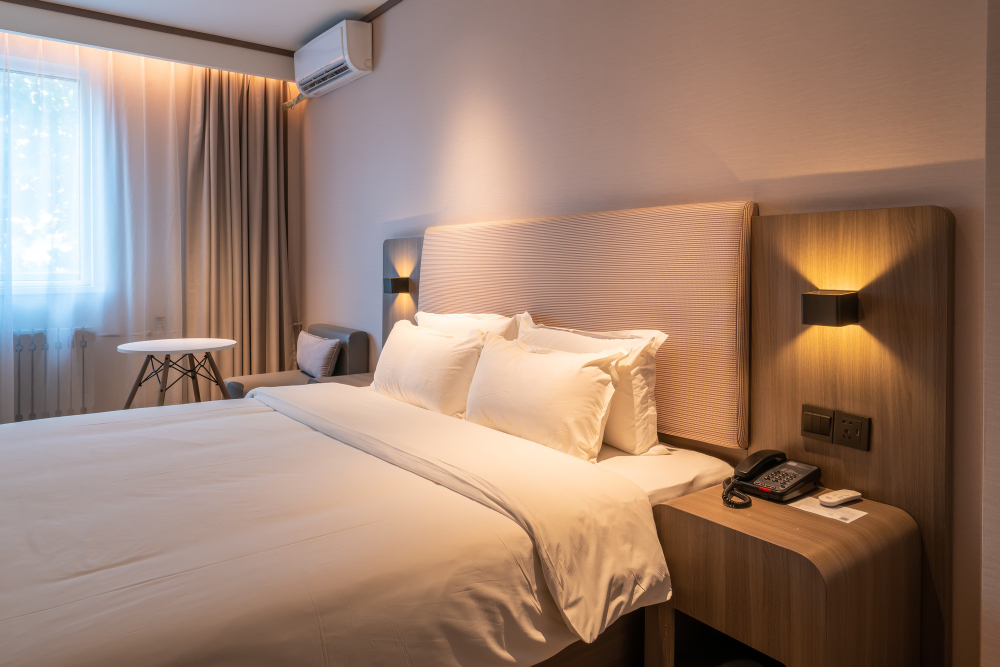 Hotel Room Lamps