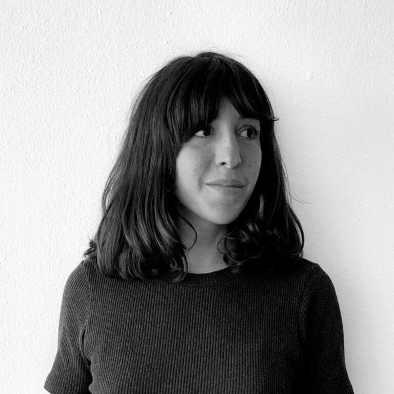 julia esque - Júlia Esqué
