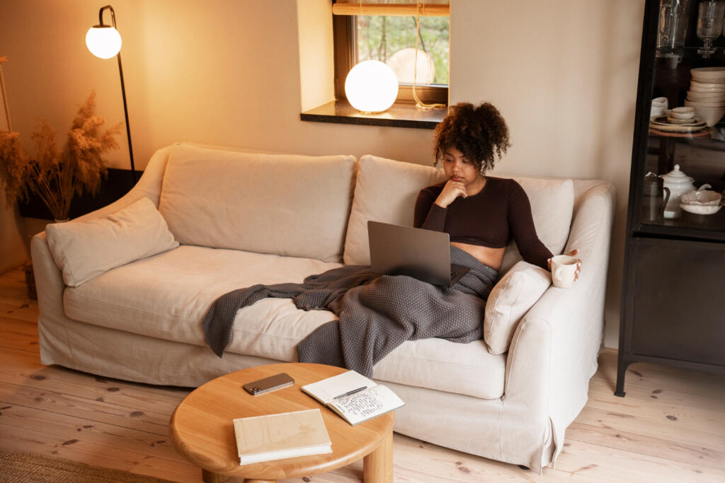 Warm Wood Tones – The Secret to a High-End, Lived-In Feel