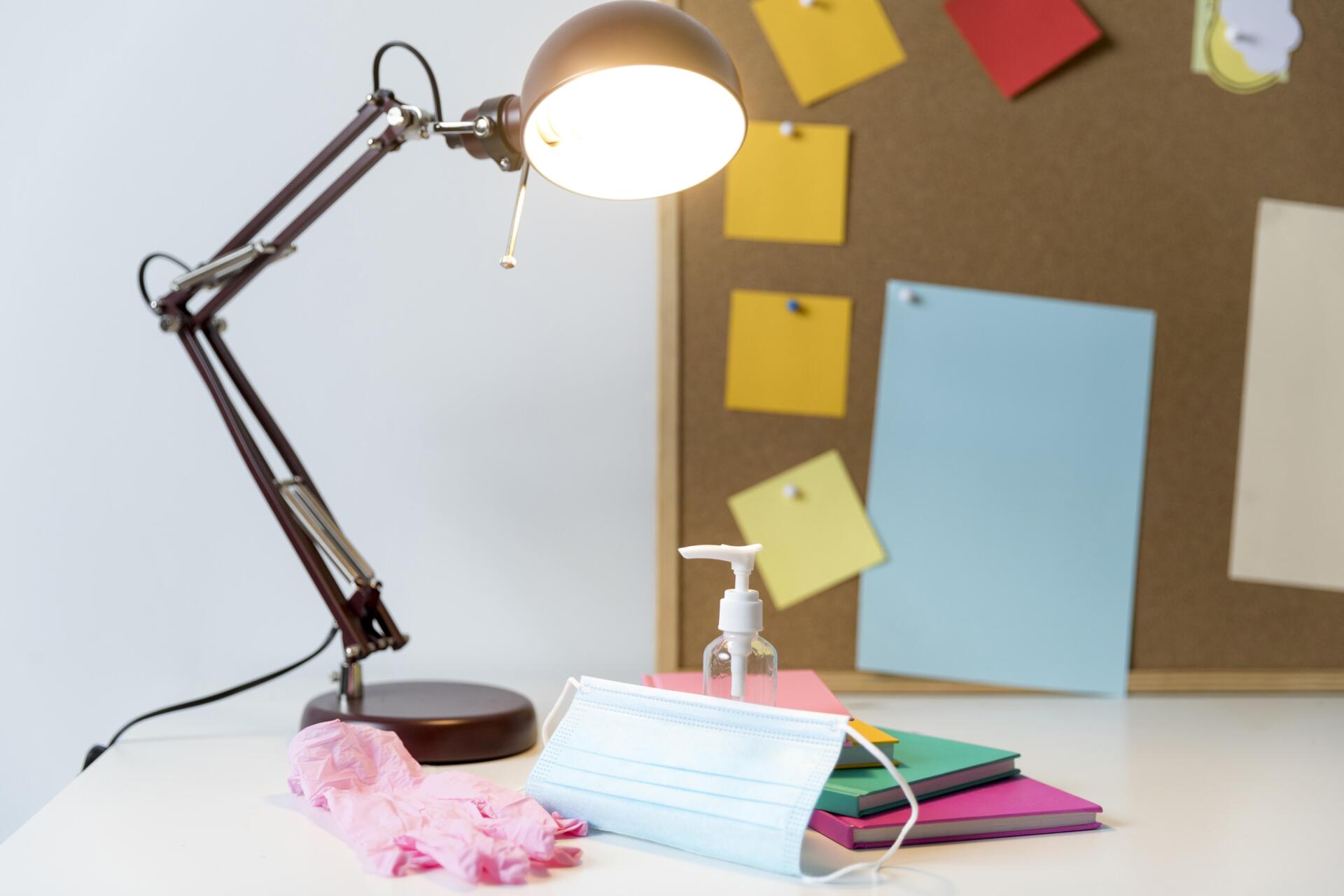 desk lamps_office decor ideas for women
